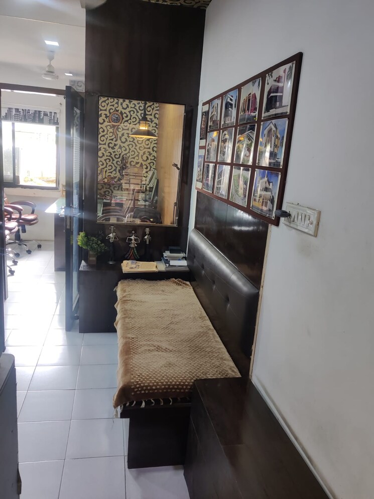 Common Area, race course road Commercial Office Space 300 Sq.Ft. In Race Course Road Indore 6120915