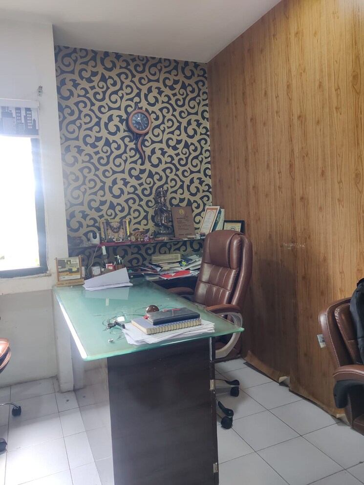 Team Area, race course road Commercial Office Space 300 Sq.Ft. In Race Course Road Indore 6120915