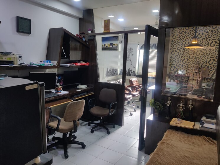 Gym, race course road Commercial Office Space 300 Sq.Ft. In Race Course Road Indore 6120915