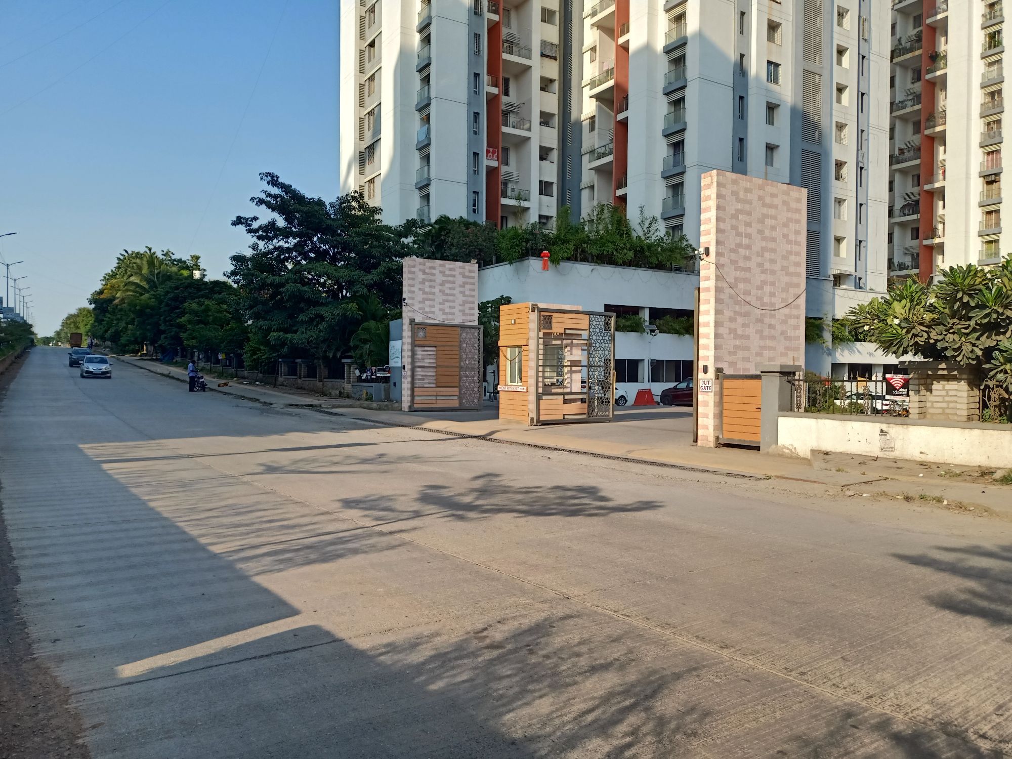 Rental 3 Bedroom 1976 Sq.Ft. Apartment in Gera Trinity Towers, Kharadi