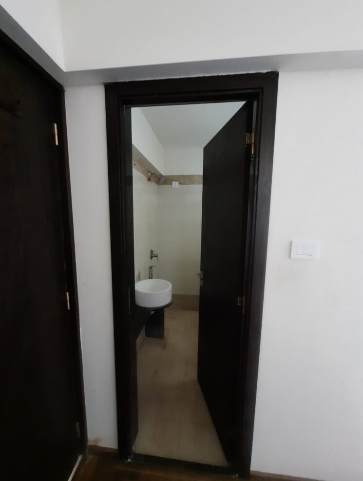 Bathroom, kalash-vastushree 1 Bedroom 600 Sq.Ft. Apartment In Katraj Pune 5982640