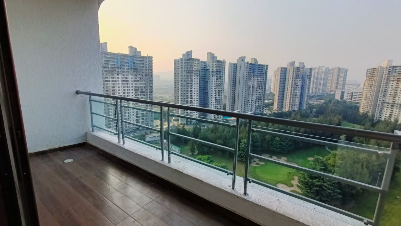 Rental 3 Bedroom 1180 Sq.Ft. Apartment in Paranjape Blue Ridge