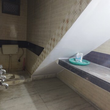 Balcony in 1 BHK Builder Floor at Dwarka Mor – for Rent