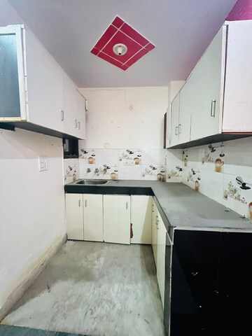 Kitchen in 1 BHK Builder Floor at Dwarka Mor – for Rent