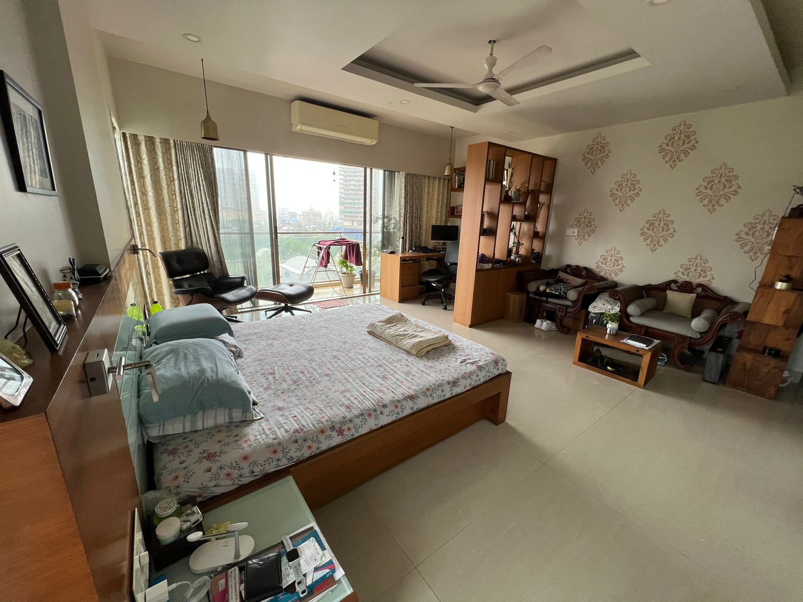 Rental 3 Bedroom 1000 Sq.Ft. Apartment in K Raheja Interface Heights