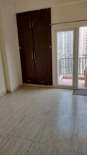 2 BHK Apartment For Rent in Amrapali Eden Park Sector 50 Noida 6130380
