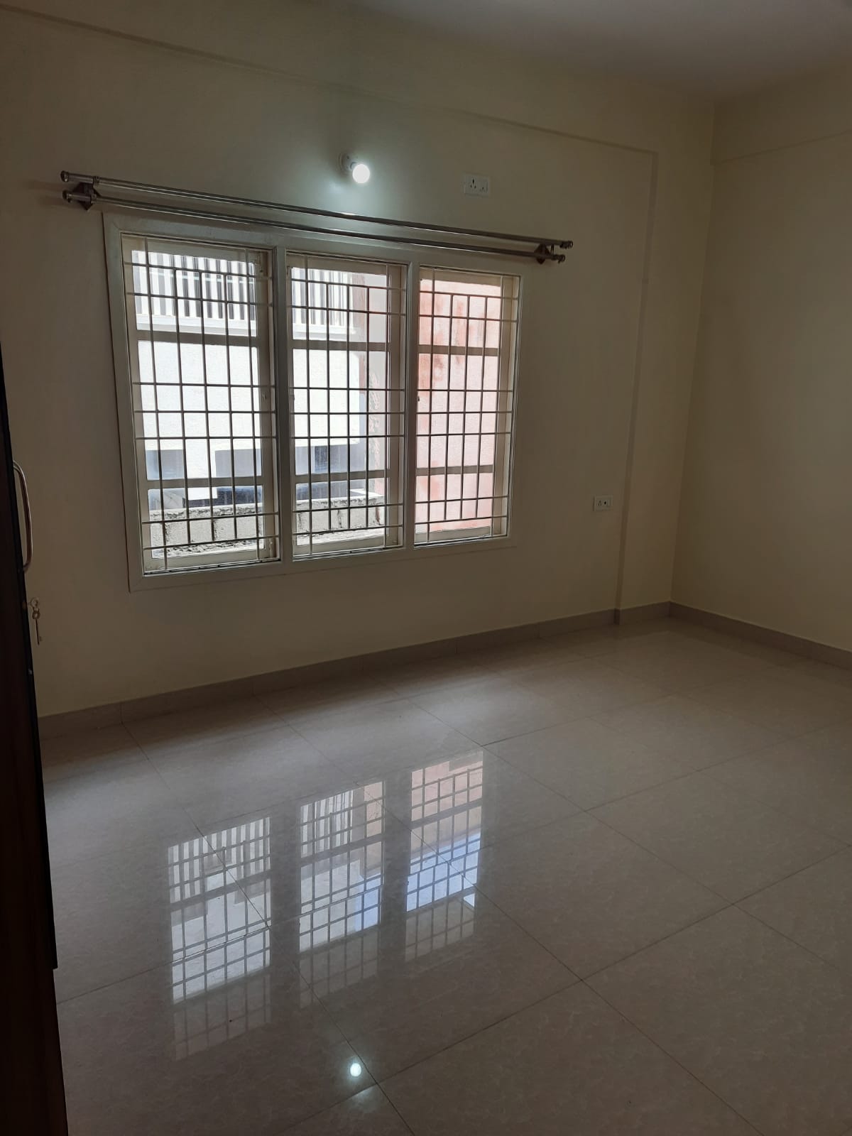 Rental 2 Bedroom 1350 Sq.Ft. Apartment in Cox Town Bangalore 6131605