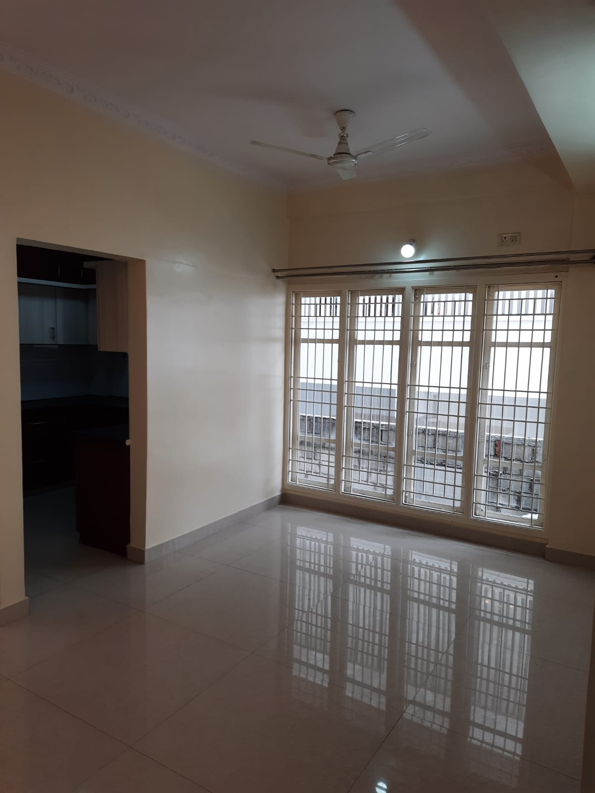 Rental 2 Bedroom 1350 Sq.Ft. Apartment in Cox Town Bangalore 6131605