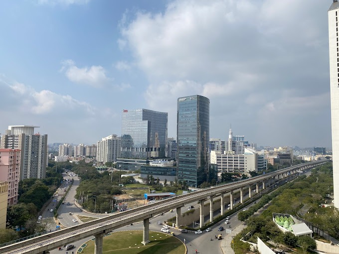 Rental 4 Bedroom 3000 Sq.Ft. Apartment in DLF The Belaire, Dlf Phase V