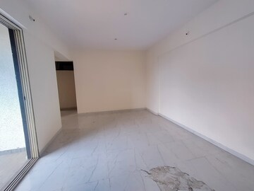 Room in 2 BHK Apartment at Thakurli – for Rent