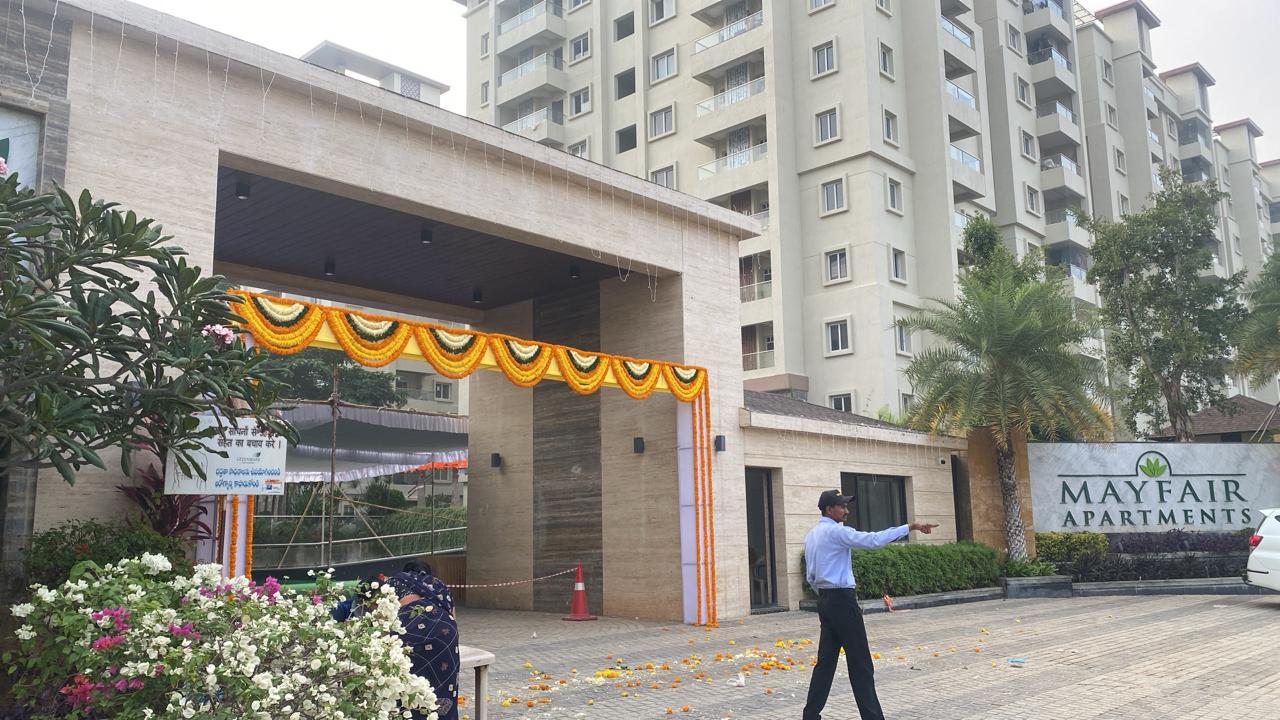 Rental 2 Bedroom 1261 Sq.Ft. Apartment in Greenmark Mayfair Apartments