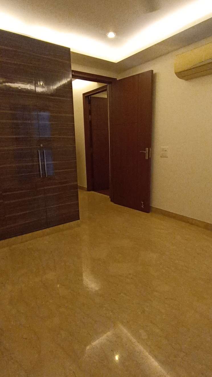 4 Bedroom 2700 Sq.Ft. Builder Floor in Kalkaji Delhi