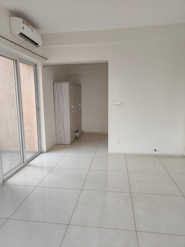 Room, sector 85 3 Bedroom 812 Sq.Ft. Apartment In Sector 85 Faridabad 6138173