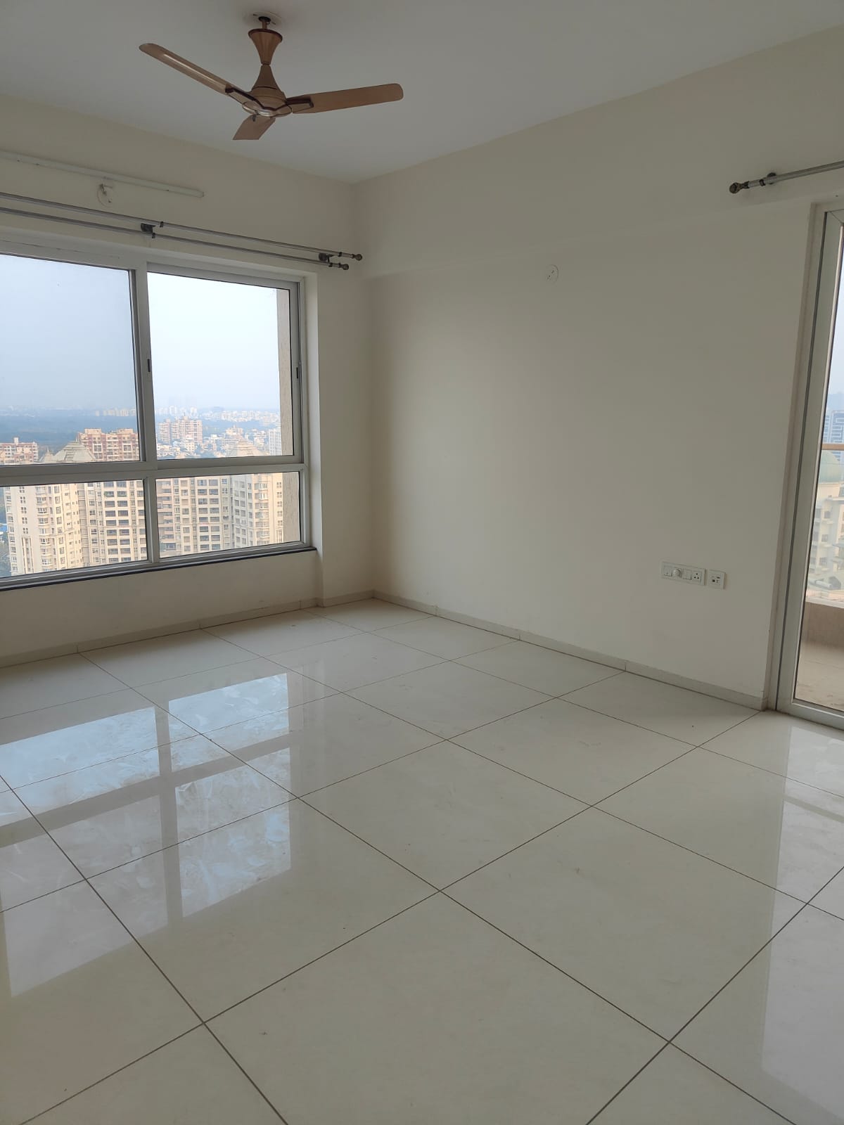 3 BHK + Extra Room Apartment For Sale in Sector 85