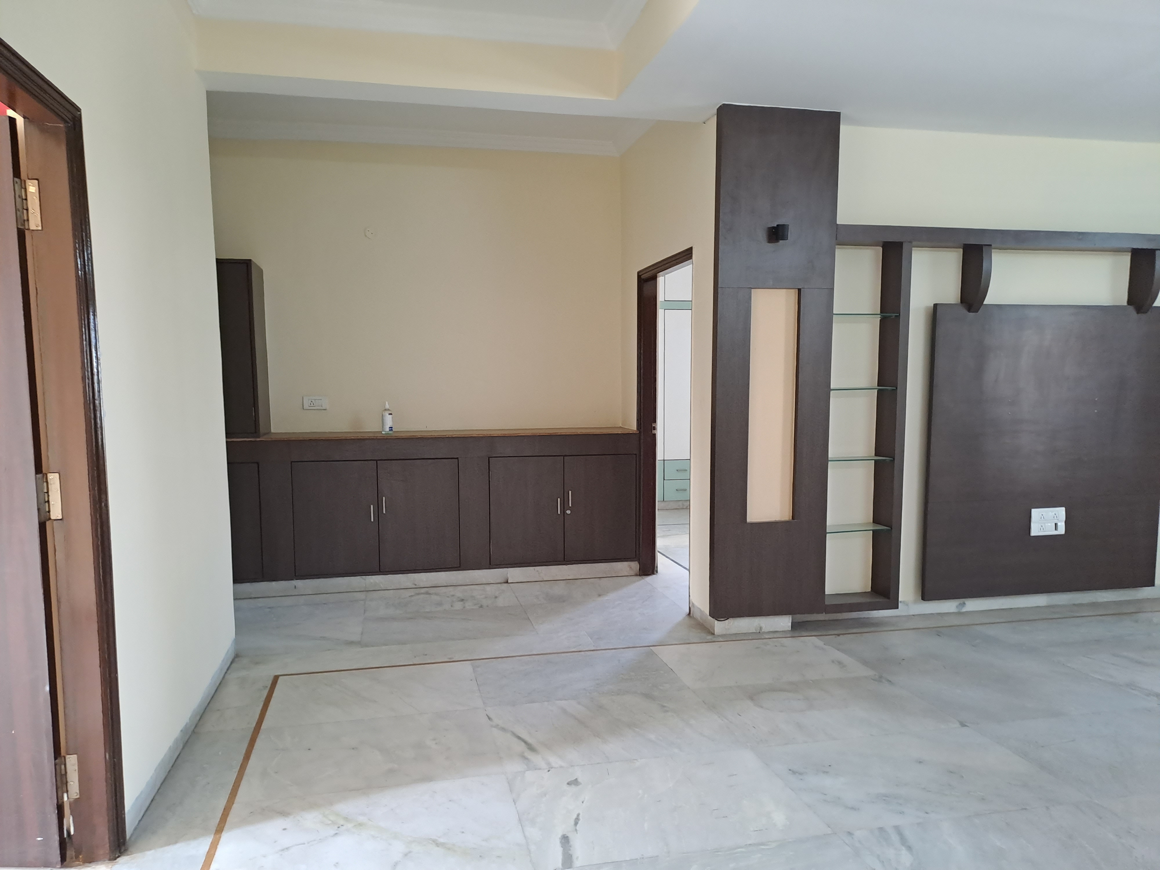 Rental 5 Bedroom 5000 Sq.Ft. Independent House in Jubilee Hills