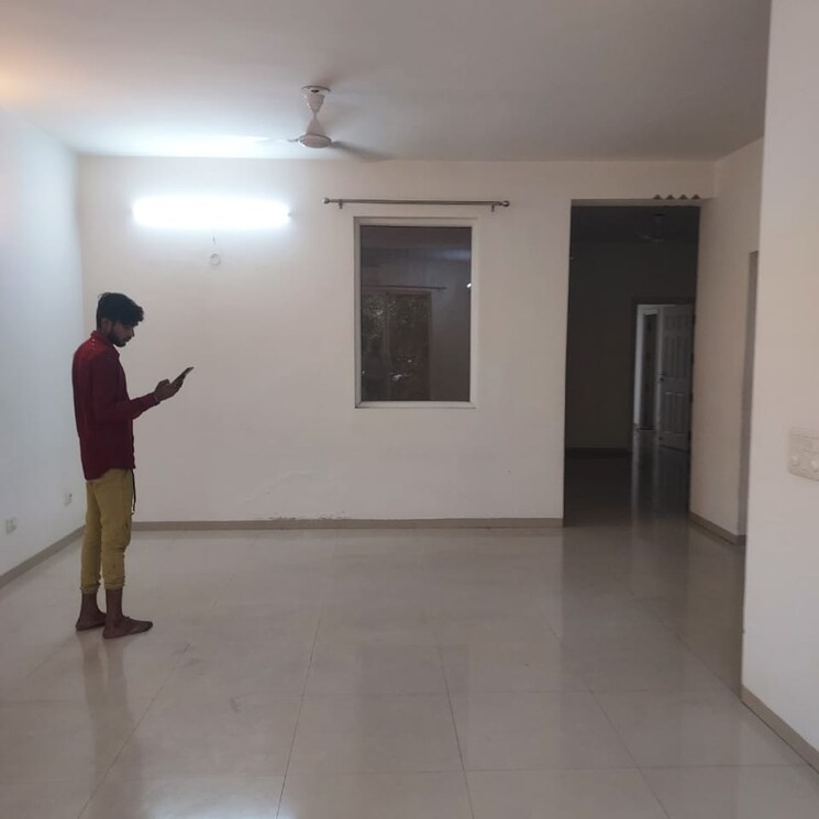 Room, emaar-emerald-hills-phase-2 3 Bedroom 1380 Sq.Ft. Apartment In Sector 65 Gurgaon 6141037