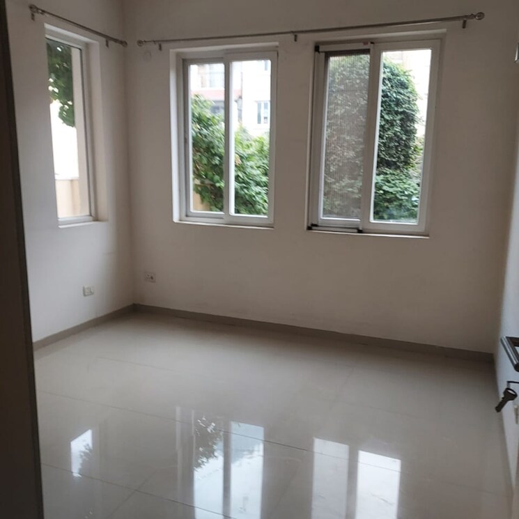 Bedroom, emaar-emerald-hills-phase-2 3 Bedroom 1380 Sq.Ft. Apartment In Sector 65 Gurgaon 6141037