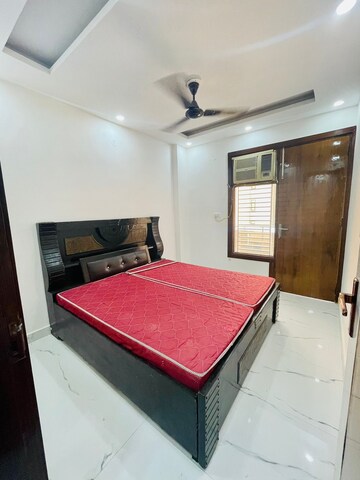 Master Bedroom in 3 BHK Builder Floor at Dwarka Mor – for Rent