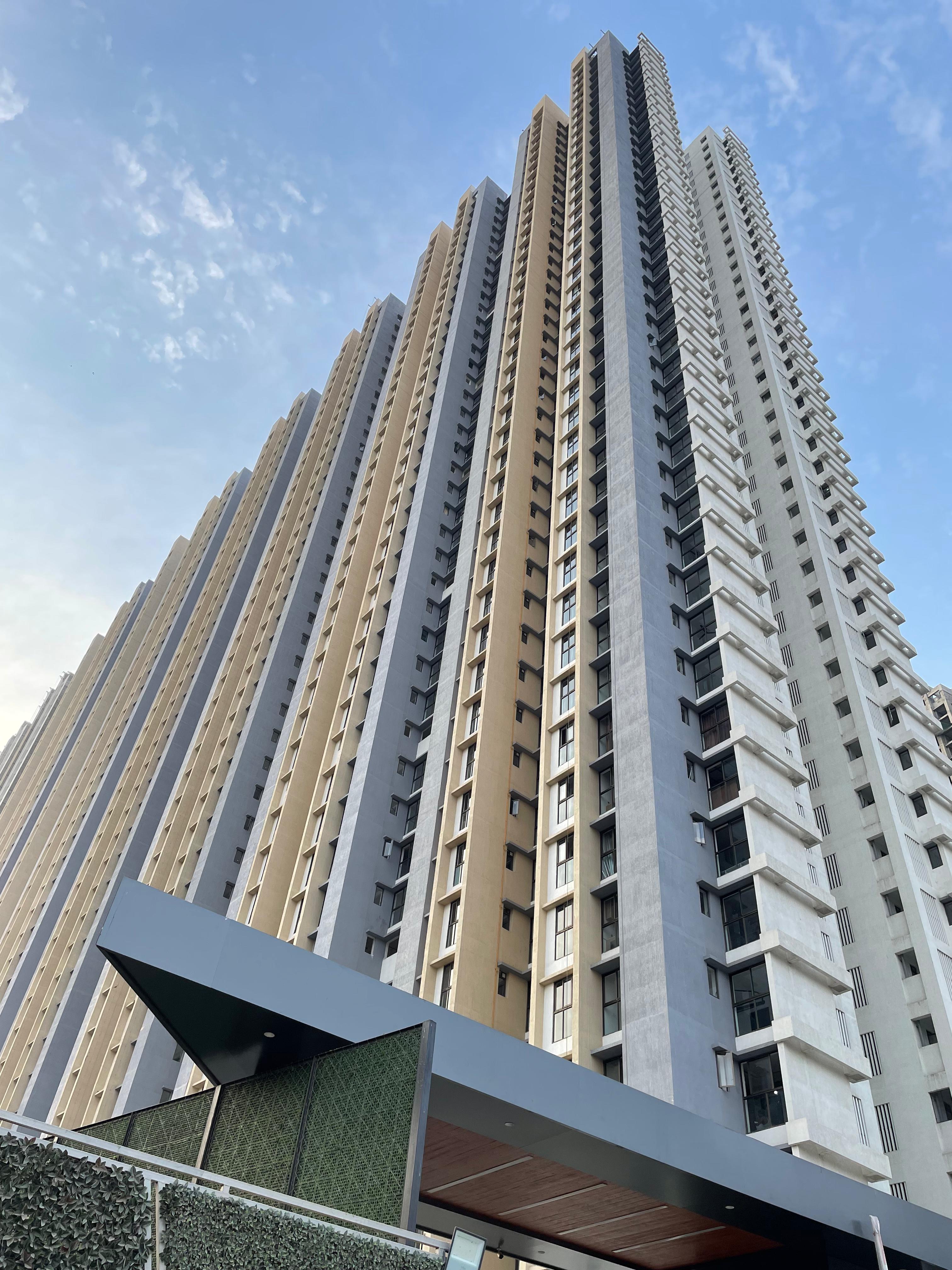 Resale 4 Bedroom 1645 Sq.Ft. Apartment in Raymond The Address, Pokhran