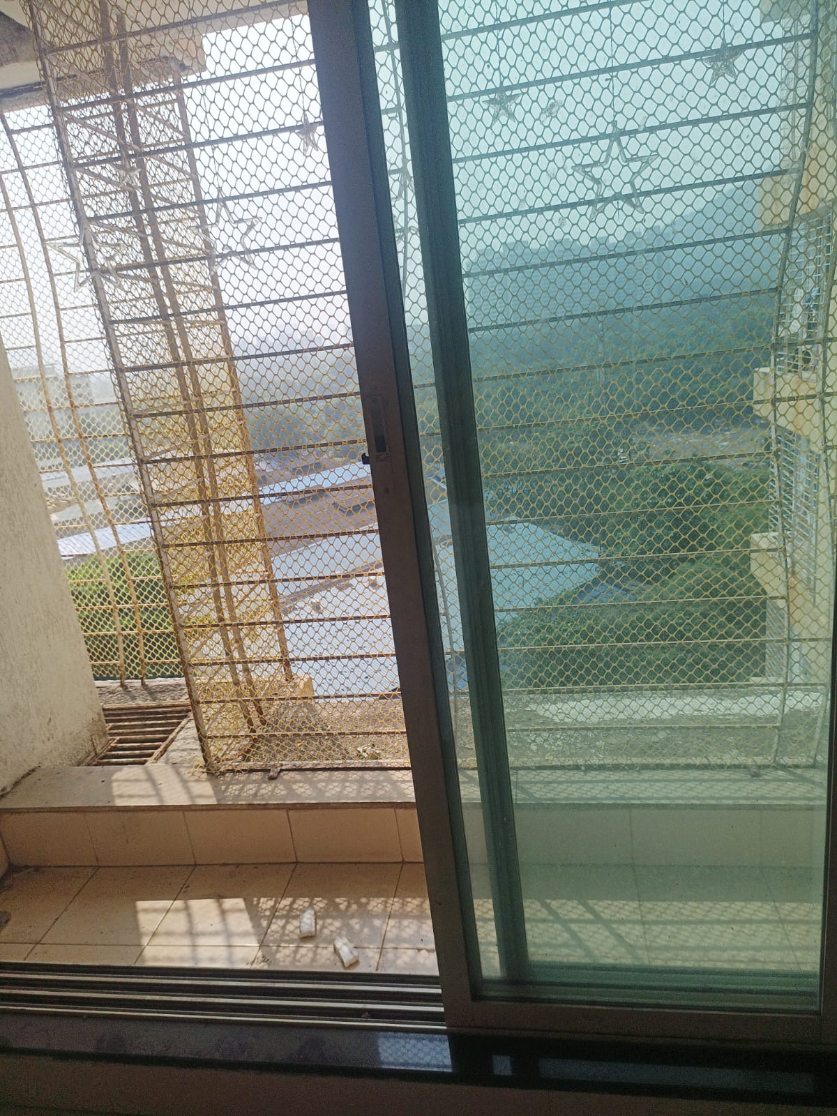 Rental 1 Bedroom 450 Sq.Ft. Apartment in Cosmos Lounge, Manpada Thane