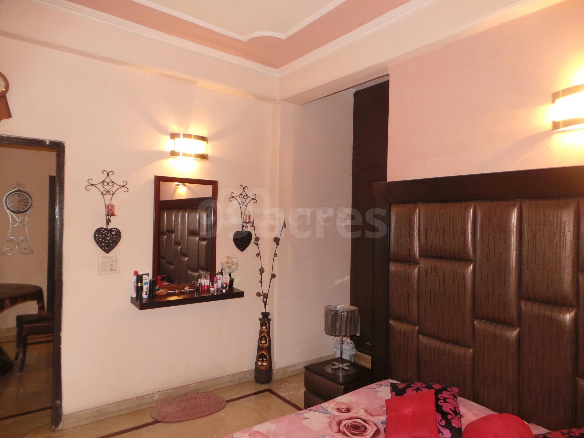 Rental 3 Bedroom 216 Sq.Ft. Builder Floor in Dlf Phase ii Gurgaon 6142422