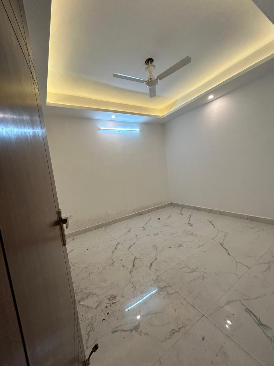 Rental 2 Bedroom 1000 Sq.Ft. Apartment in Freedom Fighters Enclave