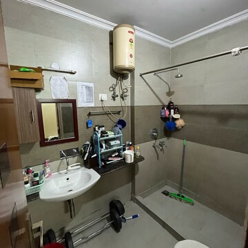 Bathroom in 3 BHK Builder Floor at Janakpuri – for Rent