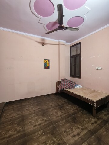 Bedroom in 2 BHK Builder Floor at Dwarka Mor – for Rent
