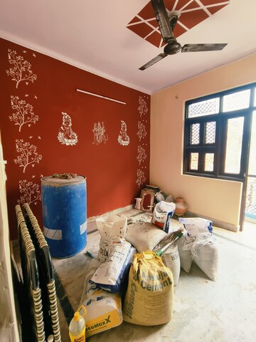 Room in 1 BHK Builder Floor at Dwarka Mor – for Rent