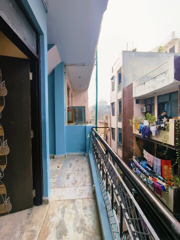 Balcony in 1 BHK Builder Floor at Dwarka Mor – for Rent