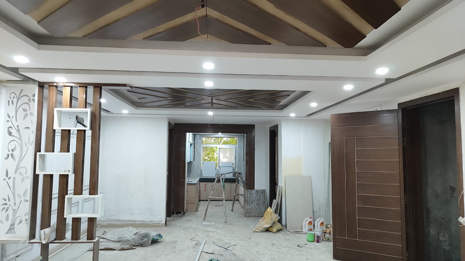 3 BHK + Pooja Room,Servant Room Builder Floor For Sale in Luxury Builder Floor