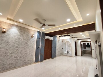 Room in 4 BHK Builder Floor at Sector 88 – for Sale