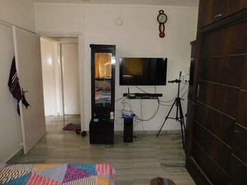 Living Room in 3 BHK Apartment at Link Garden, Andheri West – for Sale