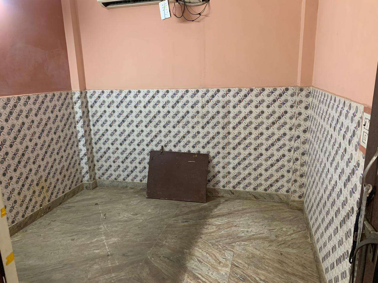 2 BHK Builder Floor For Rent in Rohini Sector 4 Delhi 6153120