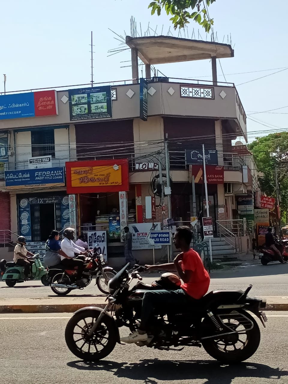 Rental Commercial Office Space 300 Sq.Ft. in Sivananda Colony