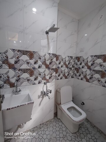 Bathroom in 2 BHK Builder Floor at Dwarka Mor – for Rent