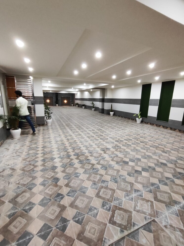  Parking, sector 88 4 Bedroom 300 Sq.Yd. Builder Floor In Sector 88 Faridabad 6154799