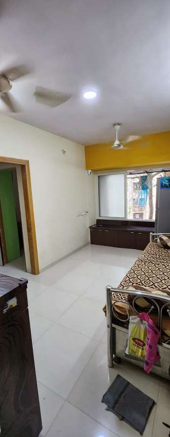 1.5 BHK Apartment For Resale in Nikhil Apartment CHS Kandivali East Mumbai 6155026