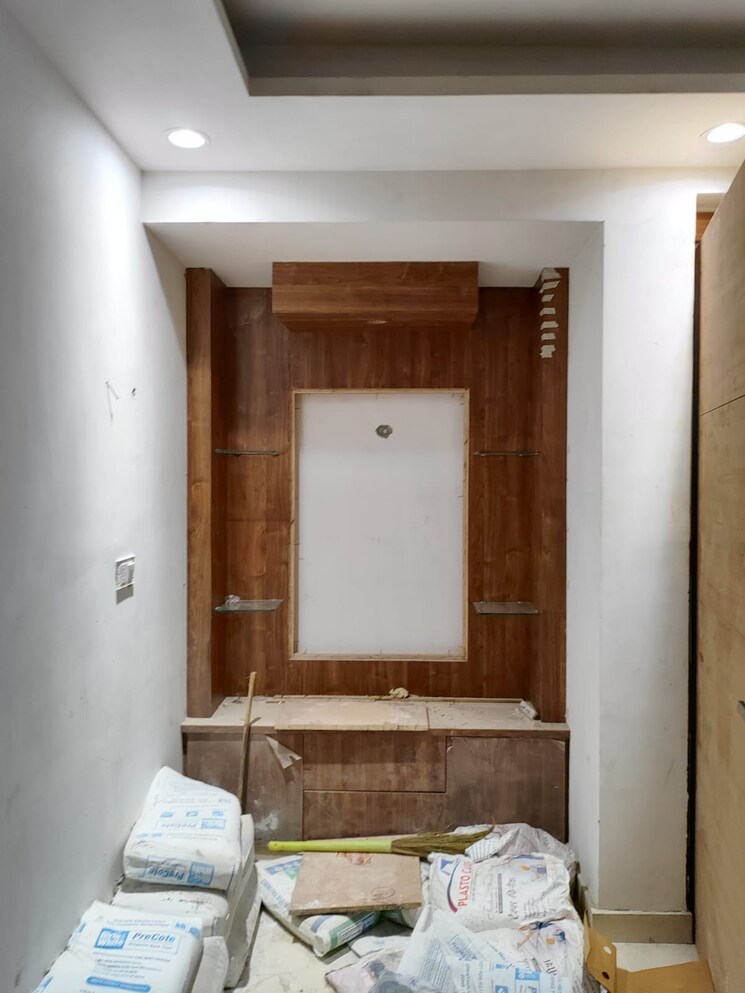 Room, puri-aman-vilas 3 Bedroom 238 Sq.Yd. Builder Floor In Sector 89 Faridabad 6156766