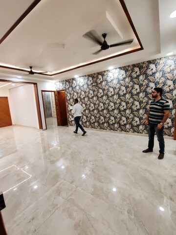 Parking in 3.5 BHK Builder Floor at Puri Aman Vilas, Sector 89 – for Sale
