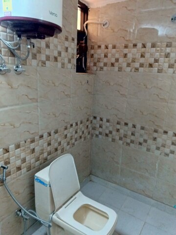 Bathroom in 3 BHK Builder Floor at Dwarka Mor – for Rent