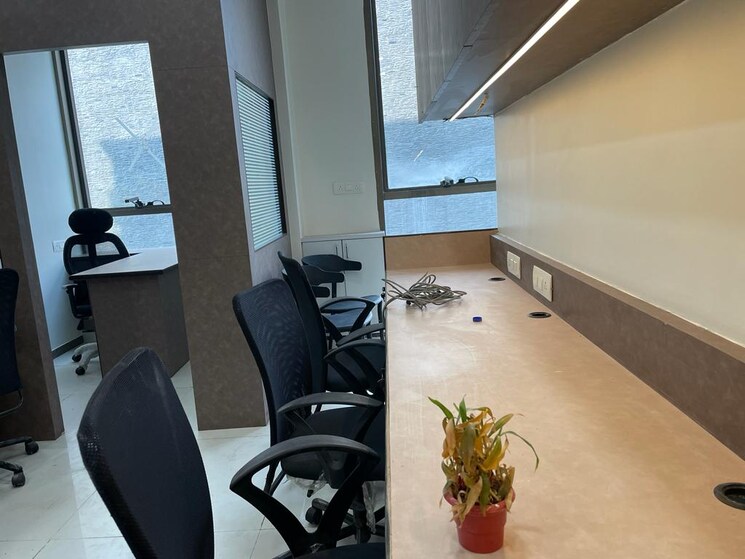 Team Area, solitaire-2 Commercial Office Space 325 Sq.Ft. In Malad West Mumbai 6160152