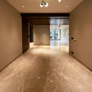 Room in 3.5 BHK Apartment at Unitech Harmony, Sector 50 – for Rent