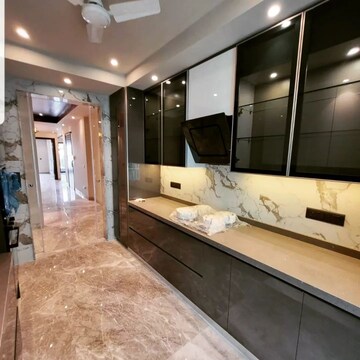 Kitchen in 3.5 BHK Apartment at Unitech Harmony, Sector 50 – for Rent