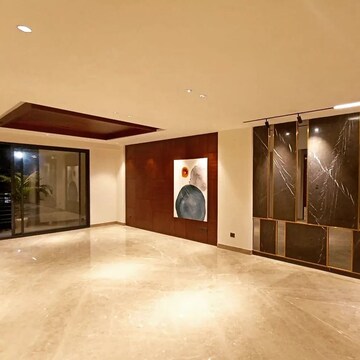Room in 4 BHK Villa at Ansal Sushant Lok I, Sector 43 – for Rent