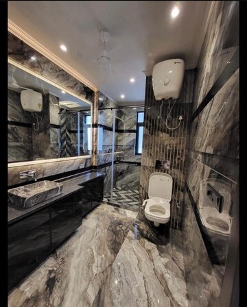 Bathroom in 4 BHK Villa at Ansal Sushant Lok I, Sector 43 – for Rent