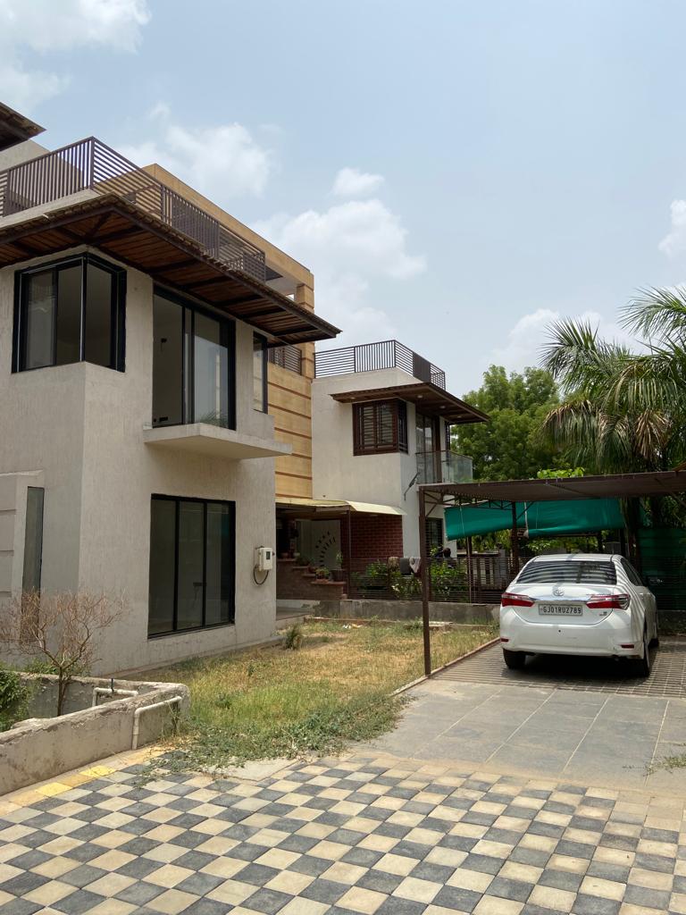 Rental 4 Bedroom 3500 Sq.Ft. Independent House in VisaTGandhinagar