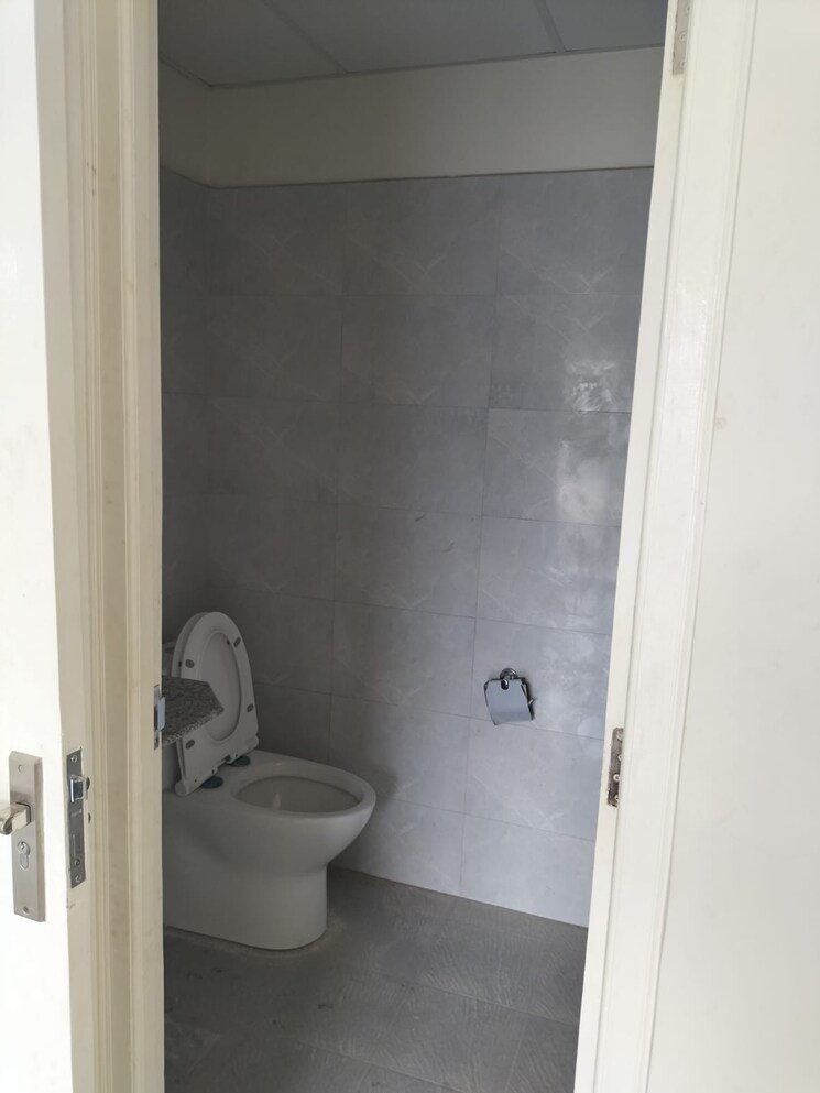 Bathroom, pardos-okas-residency 3 Bedroom 1502 Sq.Ft. Apartment In Sushant Golf City Lucknow 6165040
