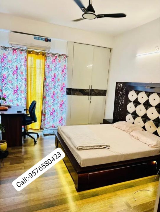 Rental 2 Bedroom 1200 Sq.Ft. Apartment in DLF Westend Heights, Sector