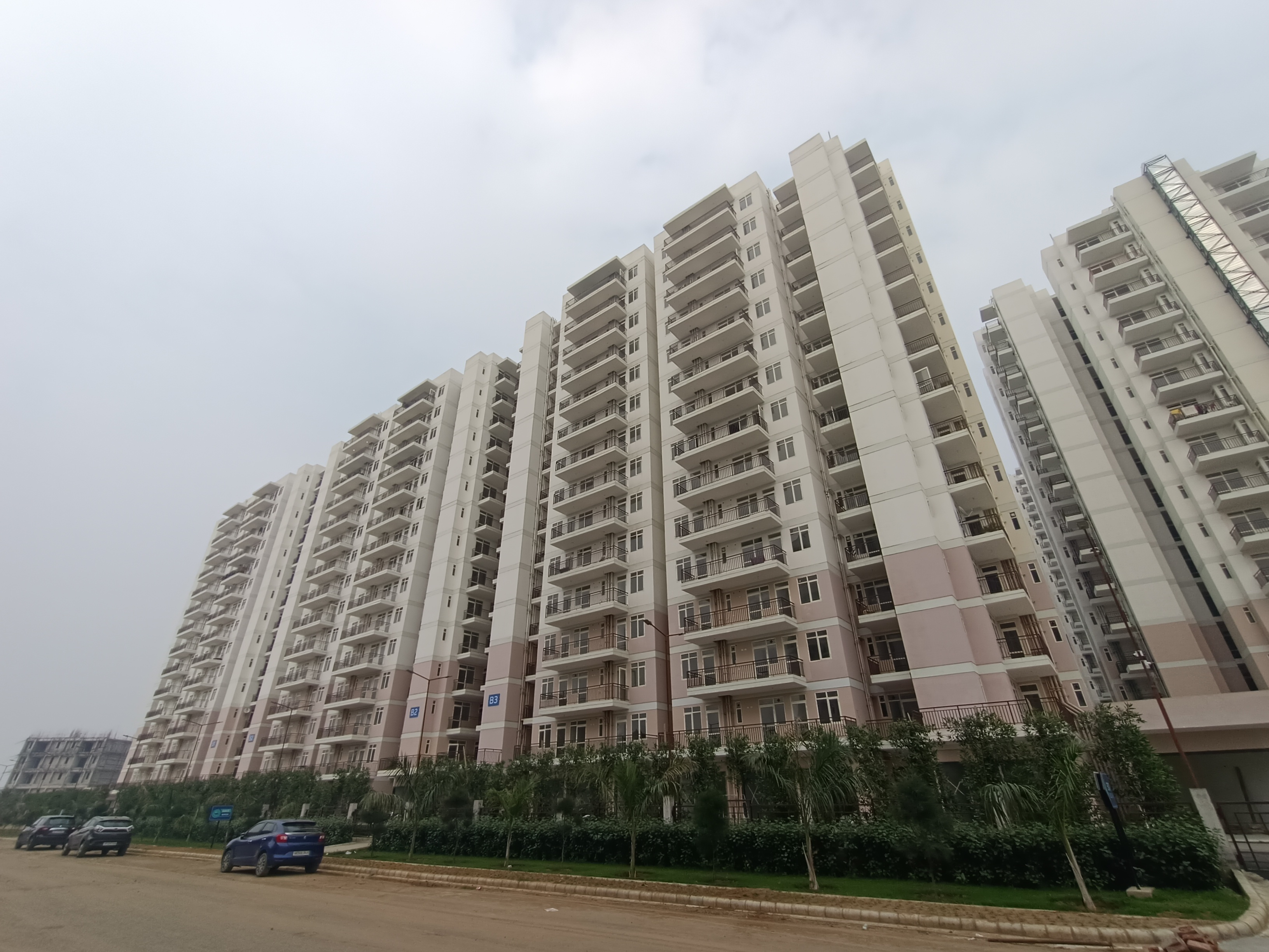 2 BHK Apartment For Resale in Suncity Avenue 76 Sector 76 Gurgaon  6166419